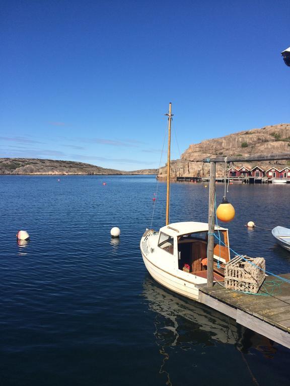 Hamburgoe Pension Hamburgsund Buitenkant foto